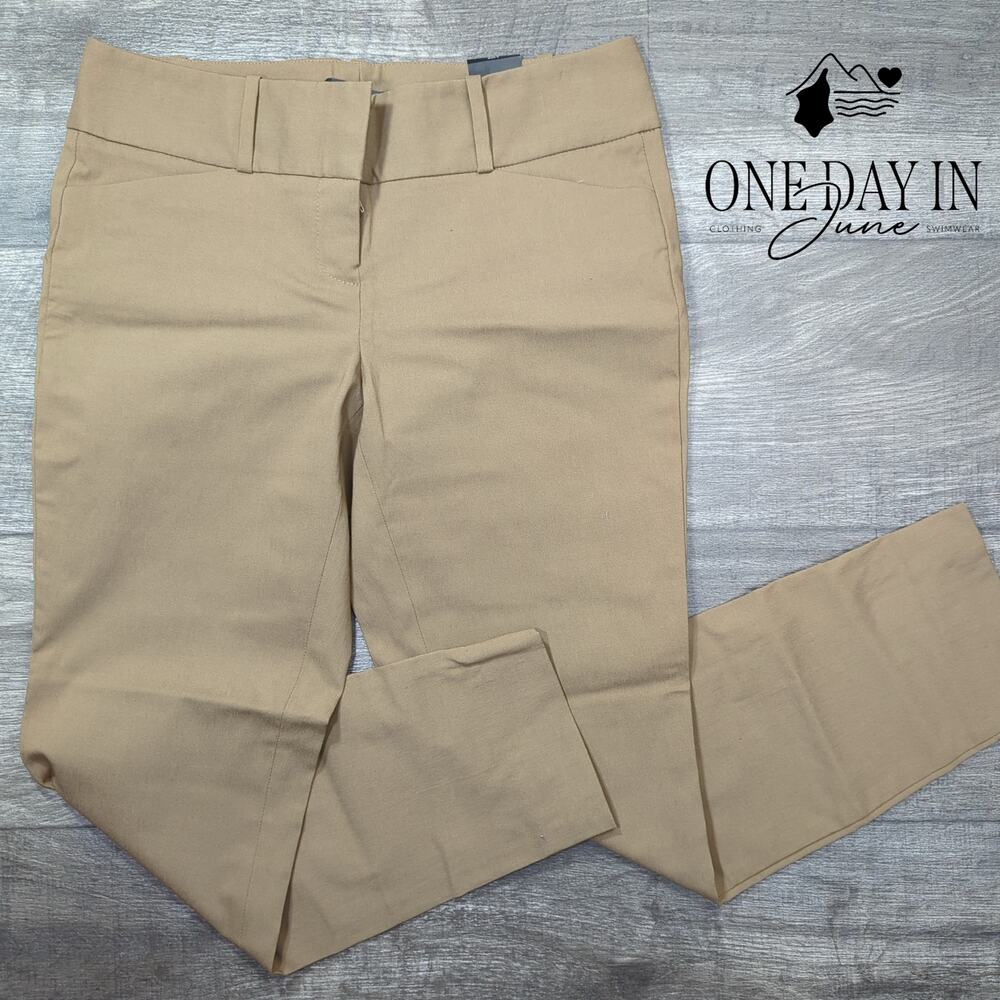 The Limited Exact Stretch Ankle Pants Size 6